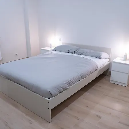 Vatican 4 Bedroom With Private Parking Apartment Rome