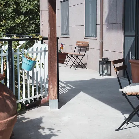 Vatican 4 Bedroom With Private Parking Apartment *