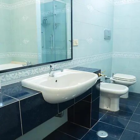 Apartment Vatican 4 Bedroom With Private Parking *