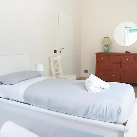 Apartment Vatican 4 Bedroom With Private Parking *