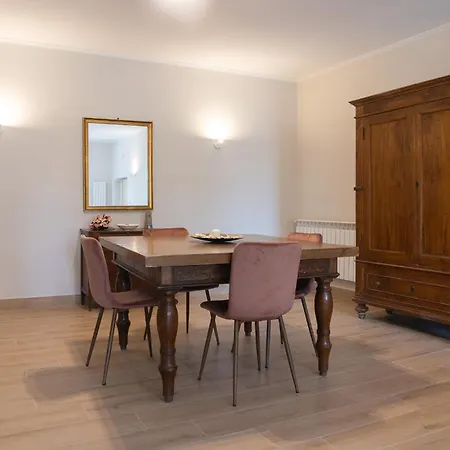 Vatican 4 Bedroom With Private Parking *