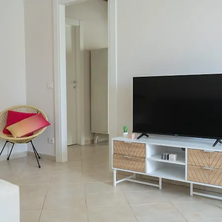 Vatican 4 Bedroom With Private Parking Appartement *