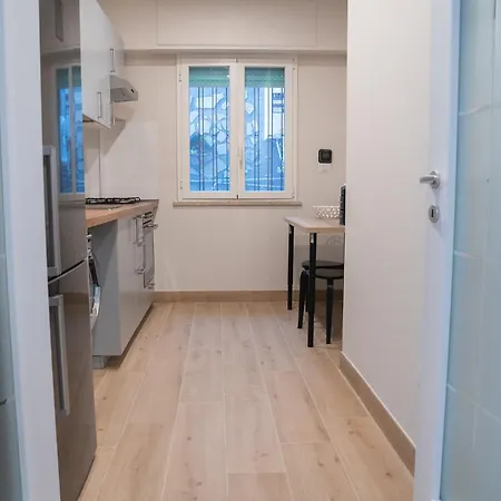 Apartment Vatican 4 Bedroom With Private Parking *
