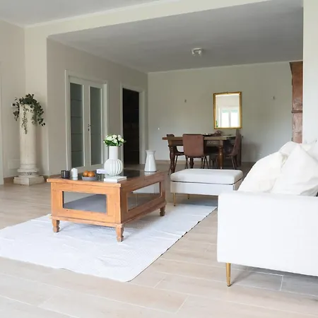 Vatican 4 Bedroom With Private Parking Appartement *